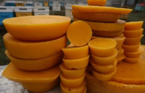 Натуральний бджолиний віск