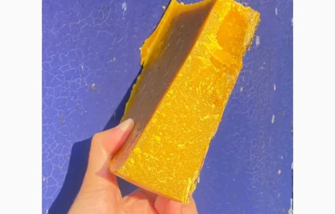 Чистый воск забрусный без примесей