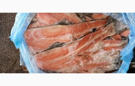 Продам хребет лосось свежезамороженный
