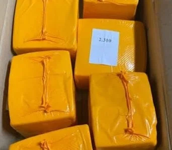 Пропонуємо сирний продукт "Український"