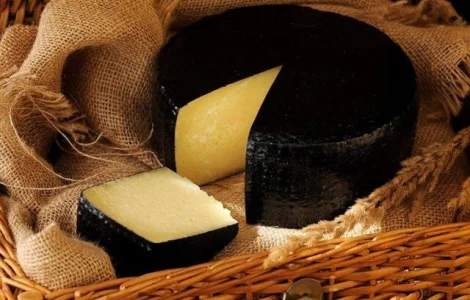 Продається овечий сир власного виробництва