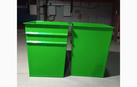 Баки мусорные и контейнеры мусорные