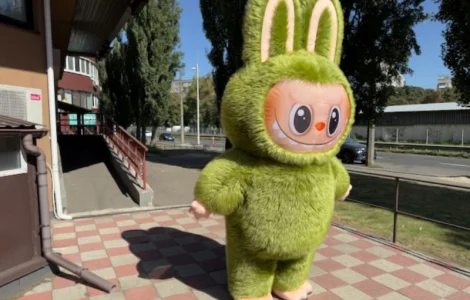 Надувной костюм Лабуба с вентилятором для продвижения бизнеса