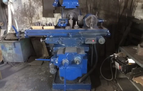 Верстат фрезерний горизонтальний 6м82