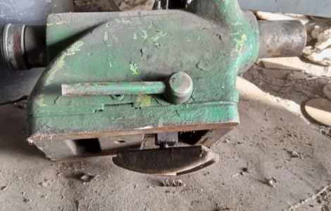 Задня бабка на токарний верстат SV18R