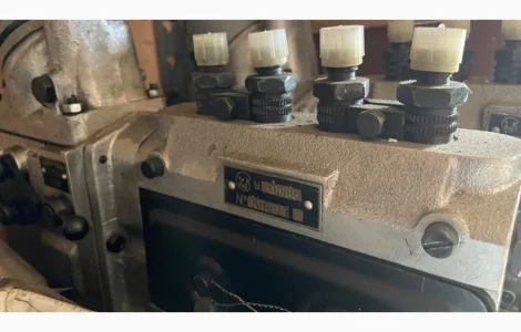 Паливні насоси двигунів Ч 10