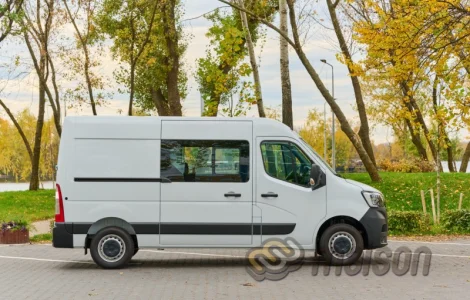 Переобладнання Renault Master у вантажопасажирський