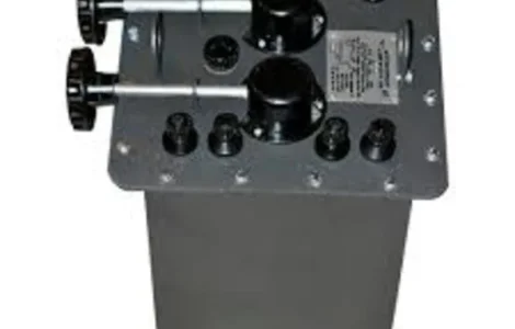 Куплю автотрансформаторы АОМН-40-220-75