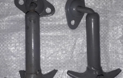 Куплю замок капота УРАЛ 353-8402680