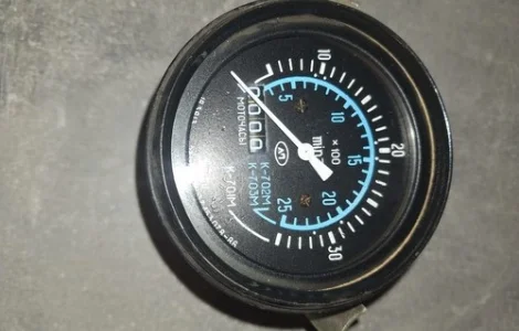 Тахометр 18.3813 електричний 24В К-701М