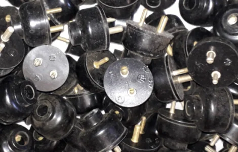 Вилка циліндрична двоконтактна 48К