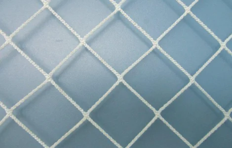 Сетка капроновая заградительная от мяча