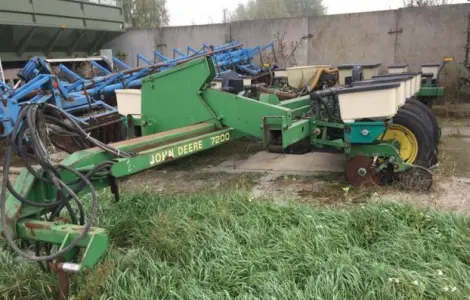 Сівалка 16 рядна John Deere 7200 дискова
