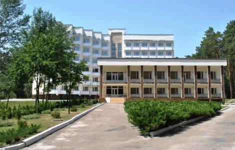 СРОЧНО!!! ЦЕНА СНИЖЕНА! Продам санаторий на берегу Днепра (10 км от г. Черкассы). Пл.62га