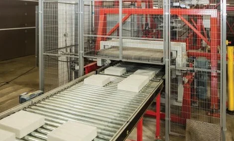 Автоматическая линия для производства бетонных изделий под давлением