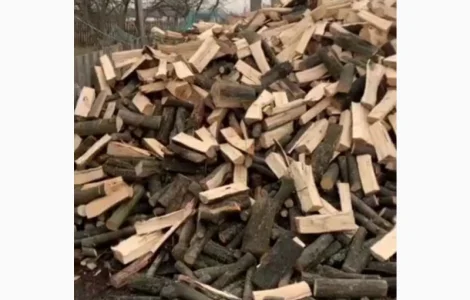 Купити дубові дрова недорого в Луцьку – легко з нами