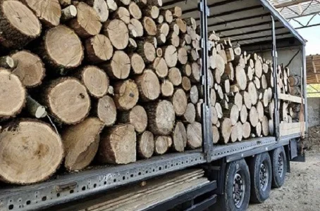 Продаєм якісні дрова рубані