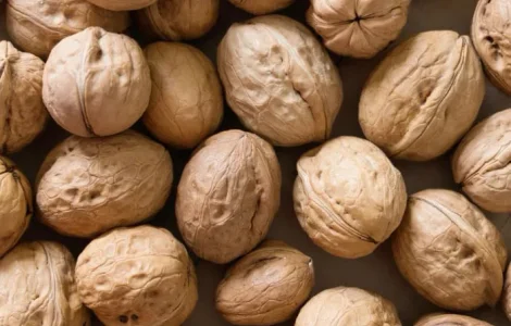 Продам целый грецкий орех