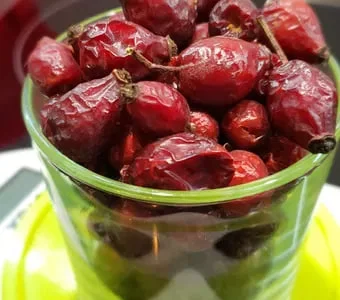 Шиповник – источник витаминов и детокс-продукт