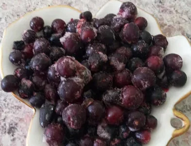 Чорна смородина. Заморожені ягоди