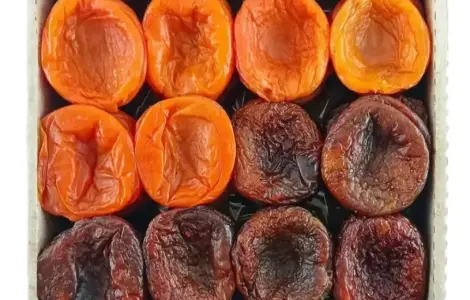 Курага Асорті натуральна абрикос та шоколадна 1кг