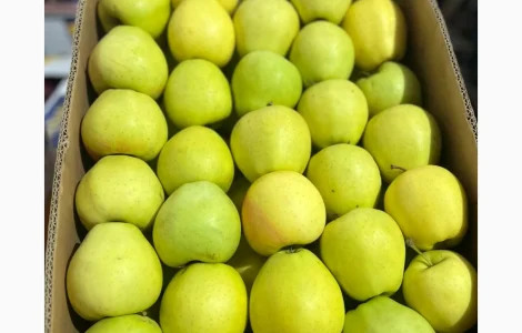 Продаются яблоки различных сортов