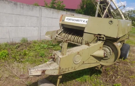 Продам пресс-подборщик тюкпрес Fortschritt K-454 состояние нового