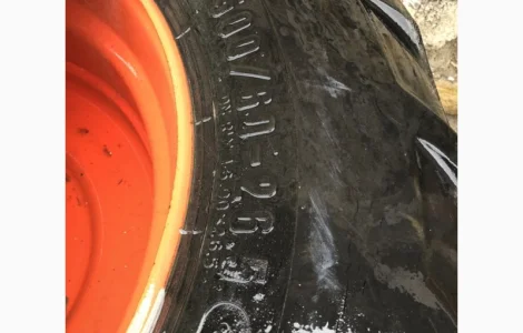 Шини Б/у для комбайна импорт 650/75R32 и 710/70R42