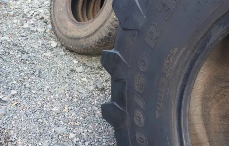 Бу шина 900/60r32 (35.5-р32) TRELLEBORG