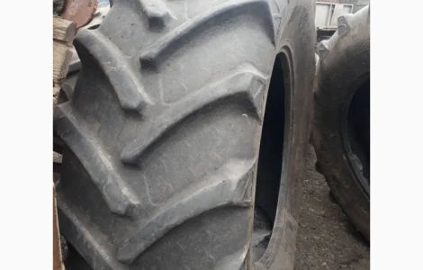 710/70R42 BKT Б/у шина НА ТРАКТОР new holland