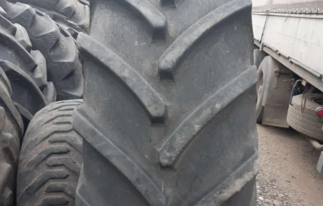 Бу шина 650/75R32 (24.5-R32) Michelin на комбайн
