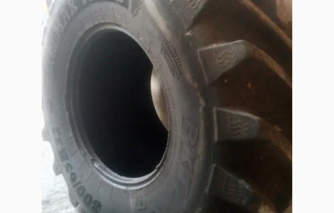 Шина 800/65R32 178A8 BKT