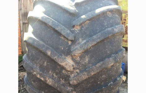 Б/у шина на Холмер 1050/50R32
