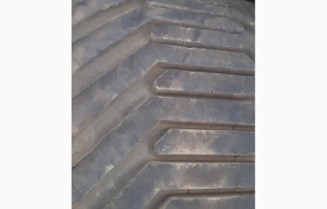 Б/у шина на комбайн 700/50R26.5