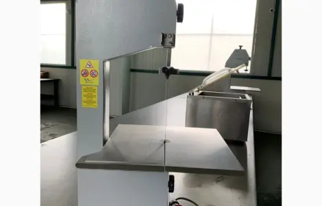 Пила стрічкова електрична для порізки мяса Fimar SE1830XV
