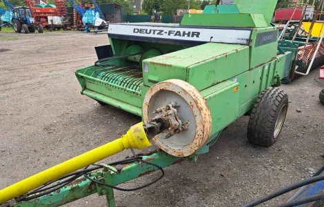 Тюковий прес-підбирач Deutz-Fahr HD 490