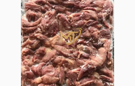 М’ясообрізь з каркасу індика ( гуляш )