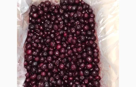 Продам замороженную вишню с косточками