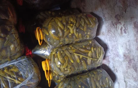 Продаю квашеные огурцы оптом и в розницу в баклагах