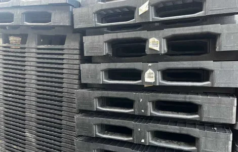 Пластикові піддони, палета Cabka Eco E7 120х80