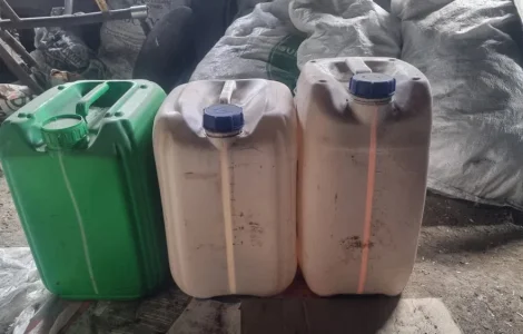 Продам каністри 20л та 10л (велика кількість)
