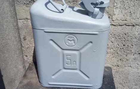 Продам канистру для топлива