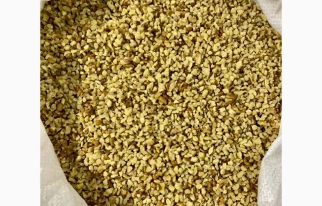 Крошка грецкого ореха 2-6 мм, светлая, производитель