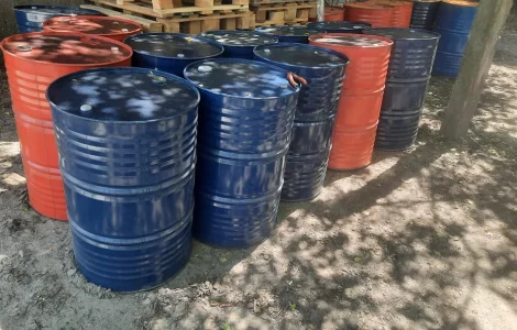 Продам бочки металлические 200л под зерно воду