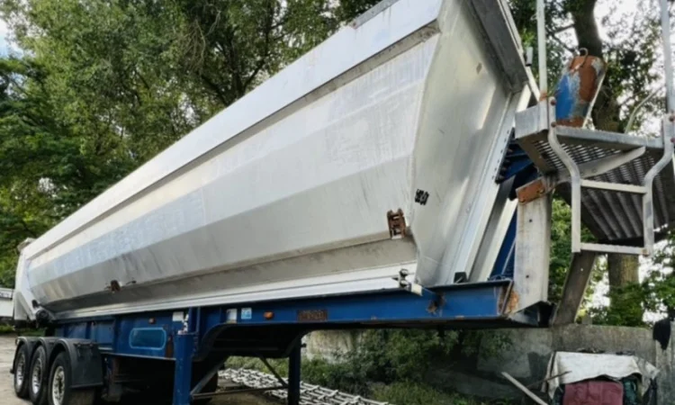 Напівпричіп самоскид Kelberg Uoplyst щебневоз лодочка Свіжий - фото № 3