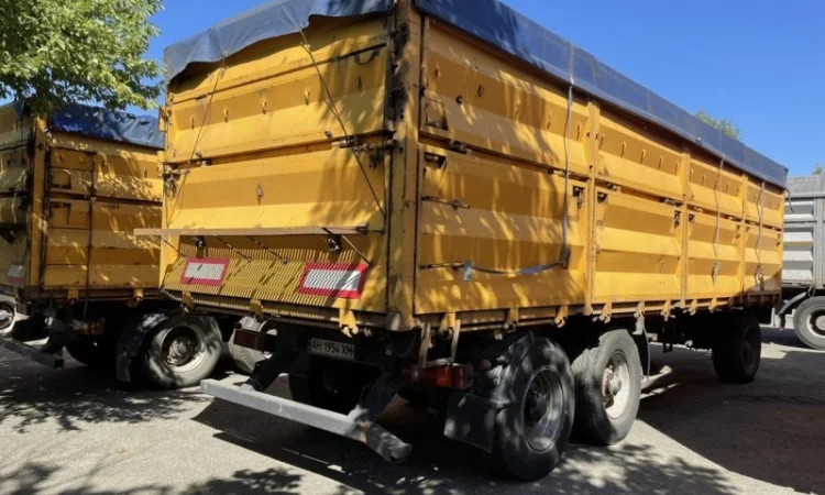 Причіп самоскид МАЗ 856103 зерновоз - фото № 1