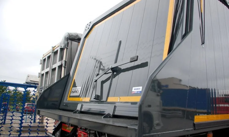 Полуприцеп самосвальный алюминиевый BODEX KIS 3WА1 35 м³ - фото № 1