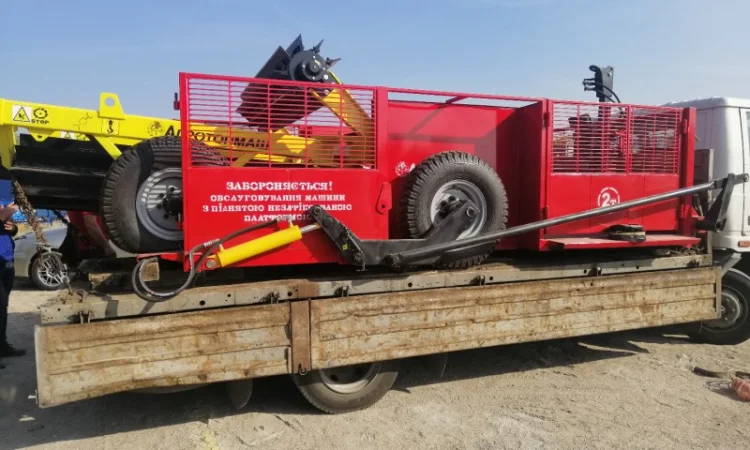 Причіп для перевозки свиней трап-візок ТТ-1С - фото № 8