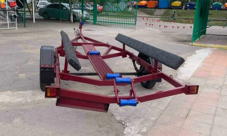 Новй легковой прицеп Лев под Катер - фото № 3