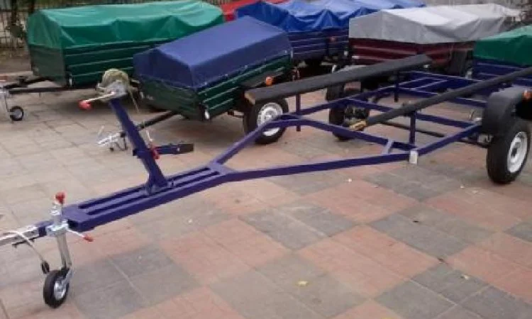 Легковой прицеп Лев под Казанку - фото № 1